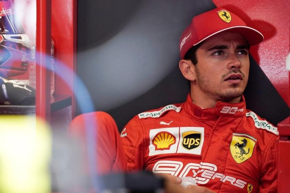 Charles Leclerc dejó en claro su tristeza por el presente de Ferrari. (Fuente: AFP)