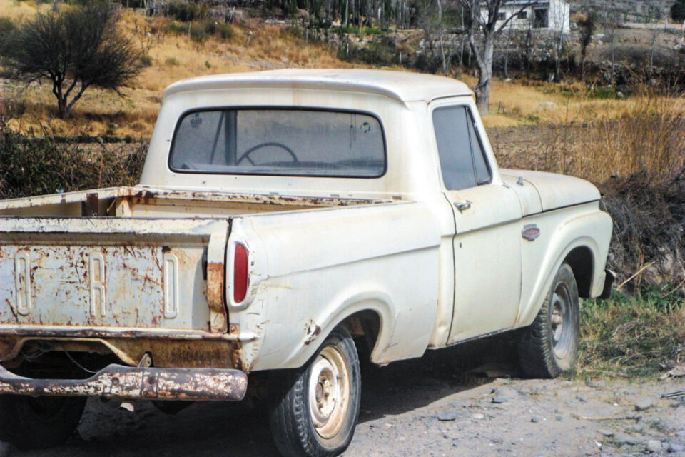 Ford 100 Twen Beam, del 66 (Fuente: Gentileza Analía Brizuela)
