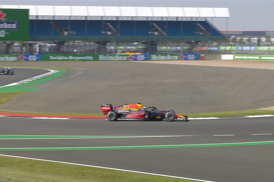 Max Verstappen cortó la racha de los Mercedes y se quedó con el triunfo en Silverstone. (Fuente: Prensa F1)