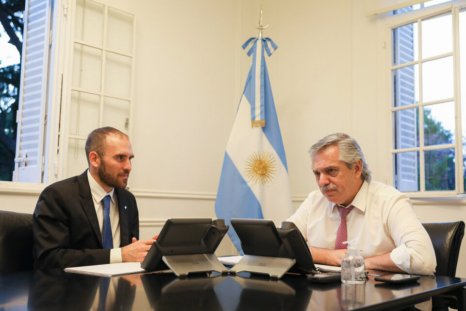 El presidente Alberto Fernández junto al ministro de Economía, Martín Guzmán (Fuente: NA)