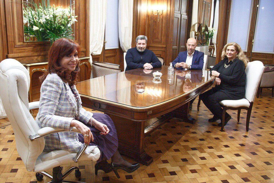 Cristina Kirchner, Víctor Santa María, Oscar Laborde y Fernanda Gil Lozano.