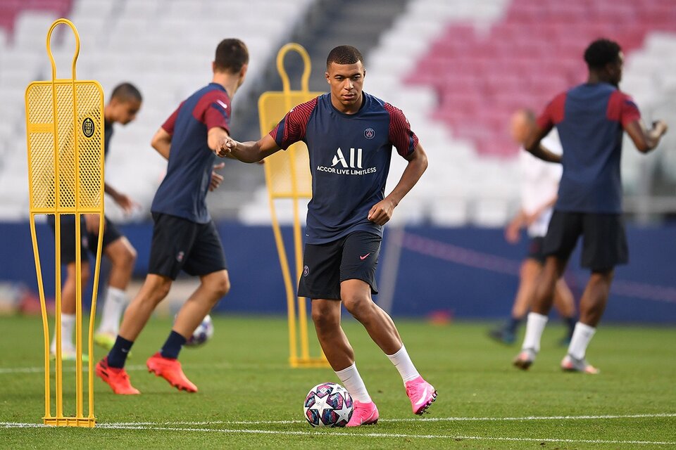 Mbappe ya tiene un Mundial y cuatro ligas francesas. Busca su primera Champions. (Fuente: AFP)