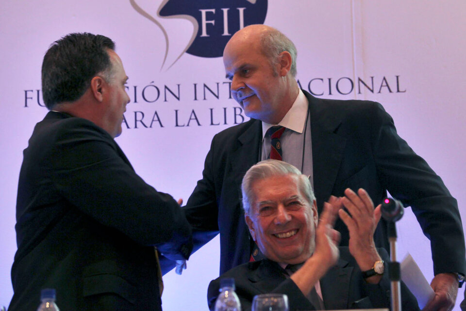 Chafuen y Vargas Llosa en una reunión organizada por Atlas y la filial argentina de la Fundación Libertad,