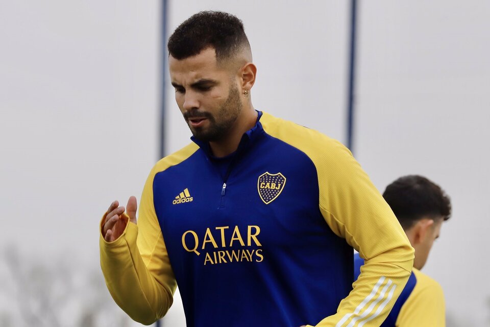 Edwin Cardona, uno de los 18 jugadores que podrán estar en el encuentro ante Libertad. (Fuente: Foto Prensa Boca)