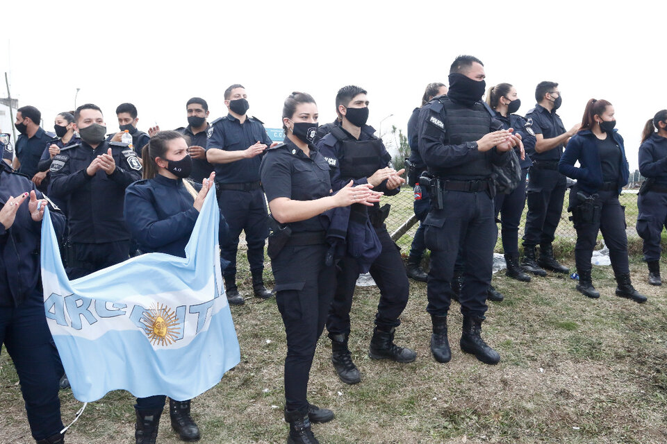 La reacción policial tras los anuncios de Kicillof, (Fuente: Leandro Teysseire)