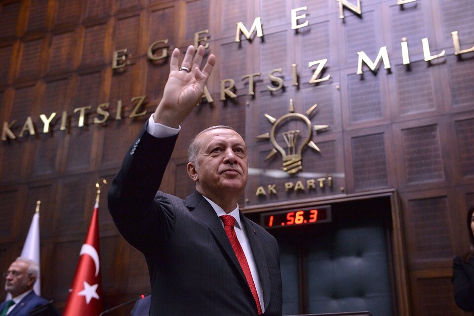 El poder de Erdogan crece a medida que Turquía queda involucrada en distintas crisis de Medio Oriente. (Fuente: EFE)