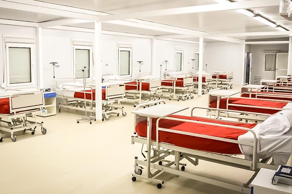 El hospital modular Rosario aportó camas para descomprimir el sistema.