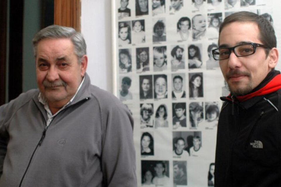 Francisco con su padre, poco después de haber recuperado su identidad. 