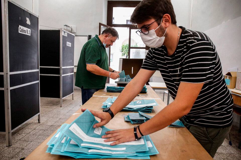 Italia aprobó en las urnas la reducción de su Parlamento