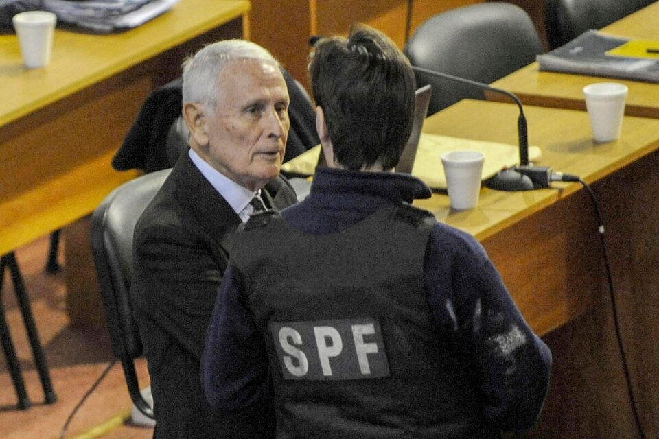 Miguel Etchecolatz, uno de los rostros emblemáticos del terrorismo de Estado en la Argentina.  (Fuente: NA)