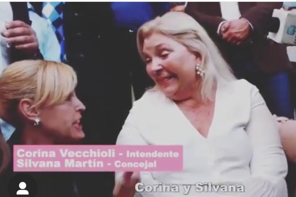 Corina Vecchioli junto a Elisa Carrió, quien respaldó su candidatura a intendenta de Rafaela.