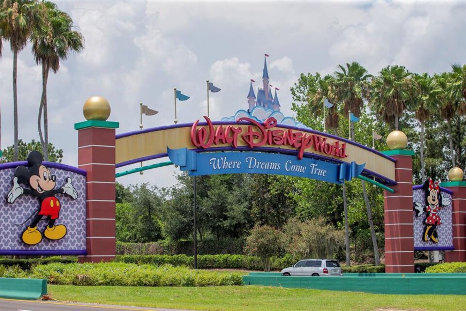 Walt Disney echará a 28.000 empleados de varias áreas de sus parques de diversiones. (Fuente: EFE)