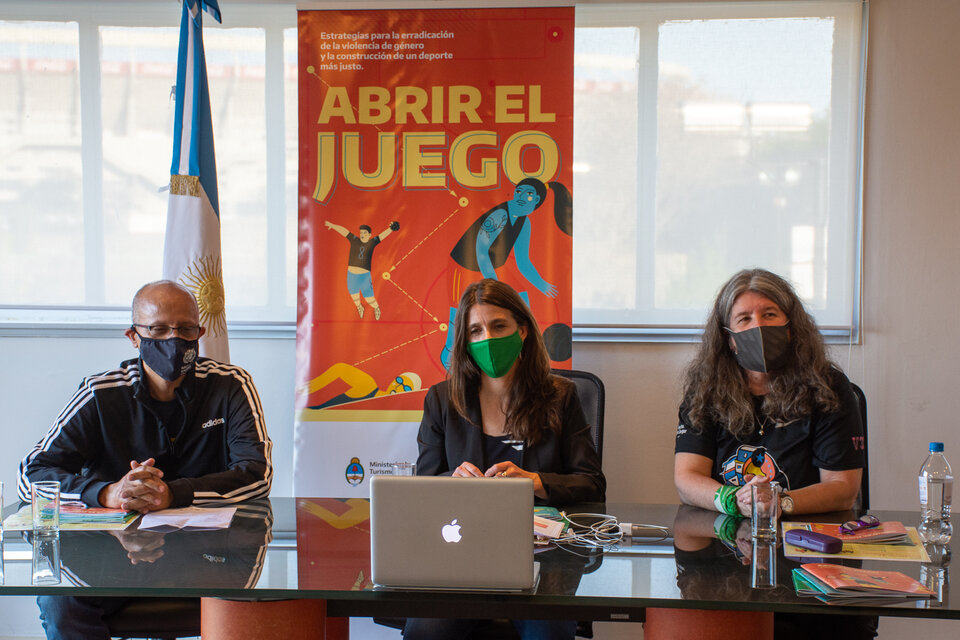 La presentación de "Abrir el Juego", a cargo de Inés Arrondo, secretaria de Deportes. (Fuente: Prensa Secretaría de Deportes de la Nación)