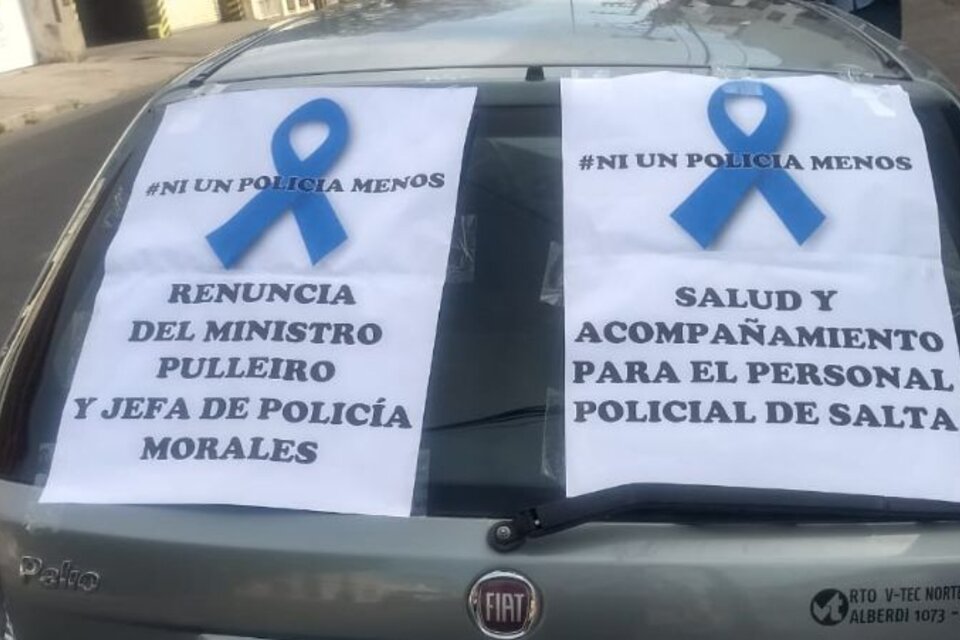 Marcha de familiares de policías