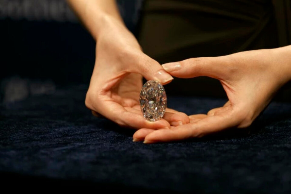 El diamante "Victor 10239", considerado perfecto, fue subastado por Sotheby's en 13,4 millones de dólares (Fuente: AFP)