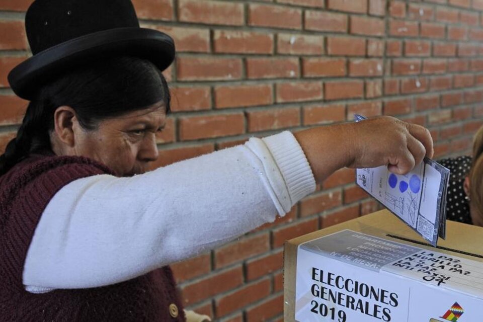 Bolivianos residentes en Tucumán no podrán votar en las elecciones