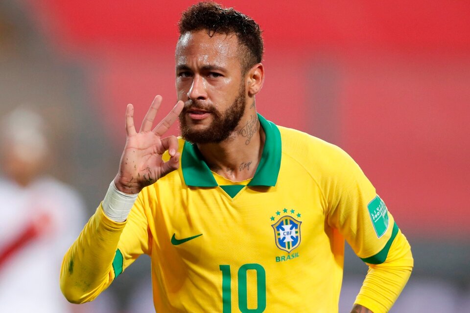 Neymar metió tres goles a Perú, dos de ellos de penal. (Fuente: EFE)