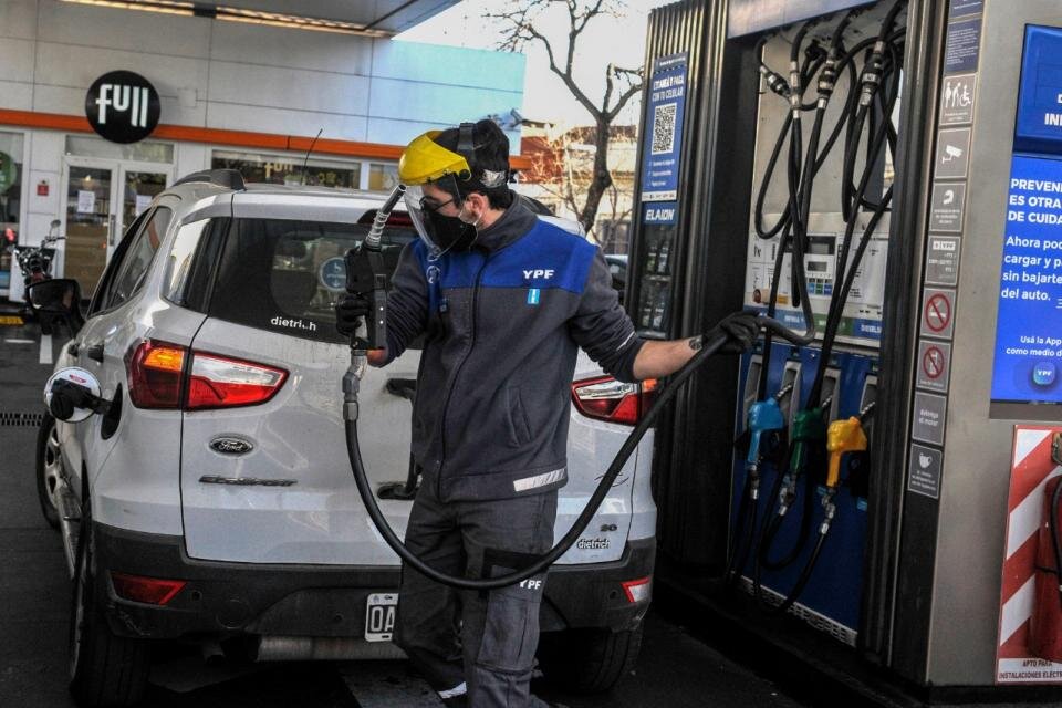 YPF aumentó un 3,5% promedio sus combustibles. (Fuente: Sandra Cartasso)