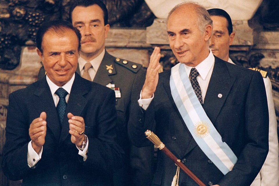 En 1999 Fernando de la Rúa se impone con el 48 por ciento de los votos en las elecciones presidenciales.  Es el fin de diez años y medio de gobierno peronista encabezado por Carlos Menem. (Fuente: NA)