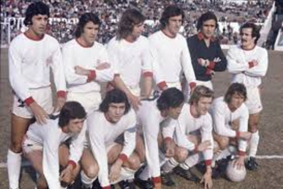 Huracán del 73; uno de los mejores equipos de la historia.