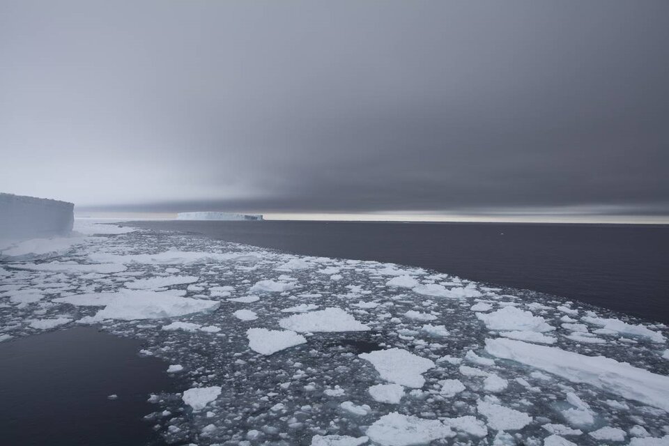 El Mar de Weddell en la Antártida se calentó cinco veces más que el resto en las últimas tres décadas. (Fuente: DPA)