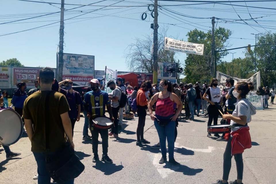 Se manifestaron en Wilde y Mendoza, a metros del Mercado de Concentración.