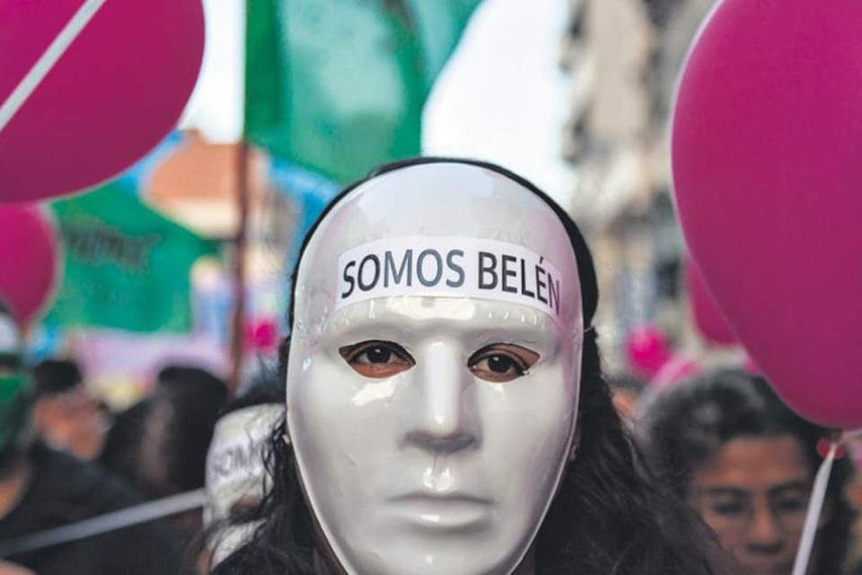 El caso de Belén, condenada y finalmente absuelta por la Corte tucumana, es emblemático.