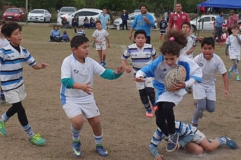 Juana, la primera niña jugadora de rugby en un club deportivo