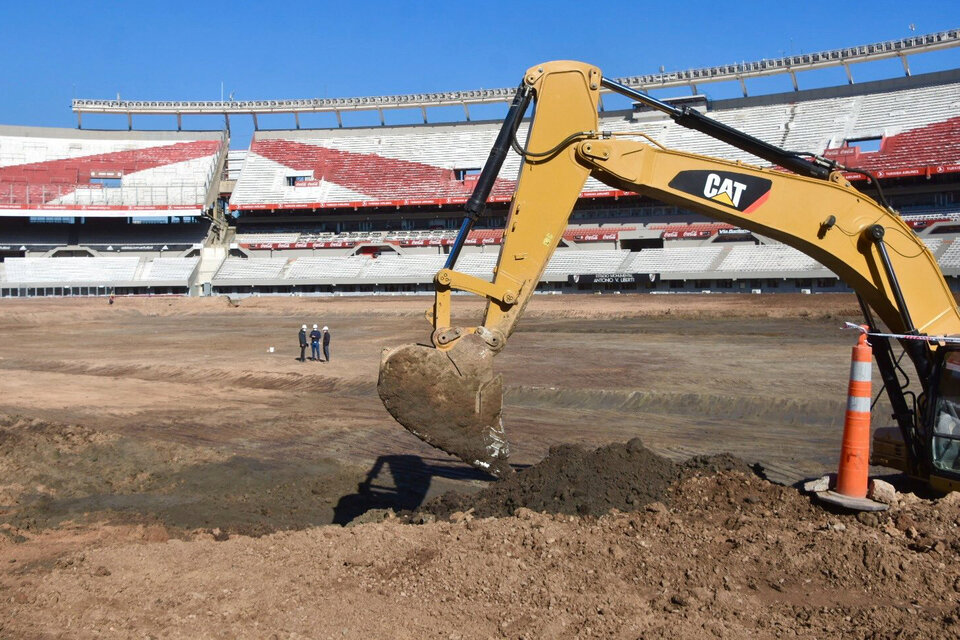 River jugará "bajo protesta" en el estadio de Independiente (Fuente: NA)