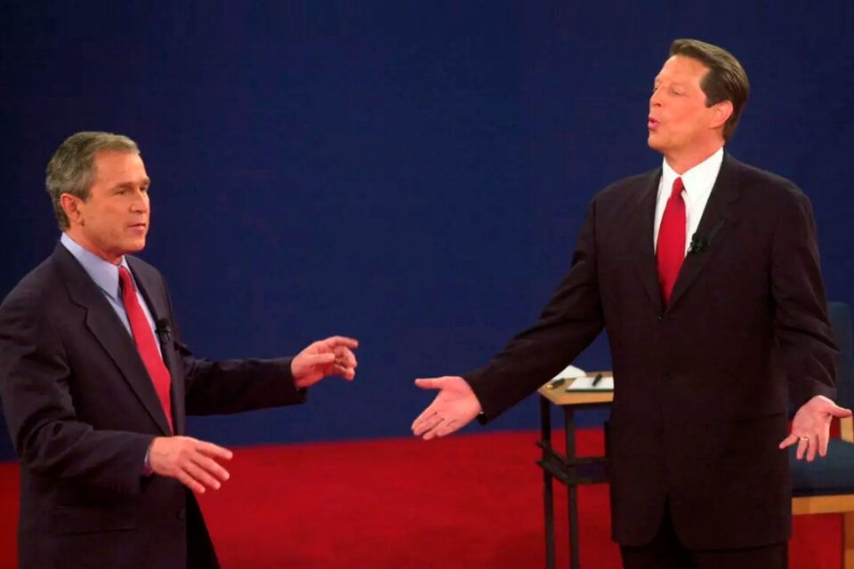 Bush y Gore debaten en la campaña del 2000. (Fuente: AFP)