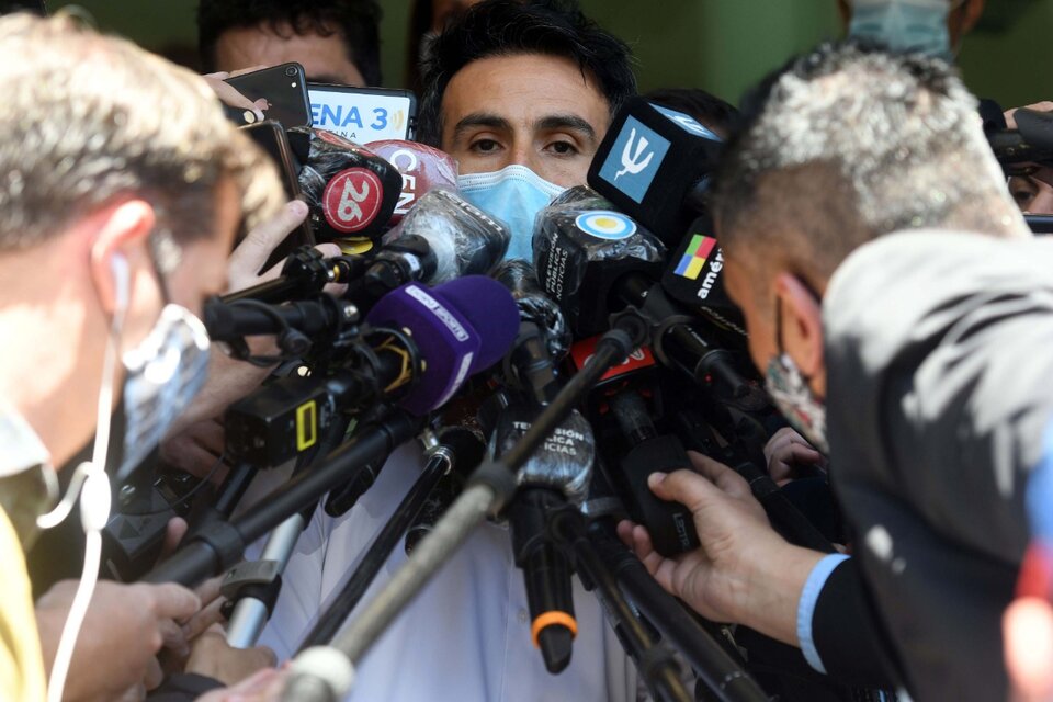 Nuevo parte del médico tras la operación de Maradona (Fuente: Télam)