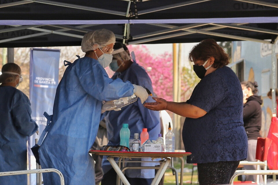 Durante las recorridas barriales, los equipos de salud constataron la baja en los "índices de positividad" 