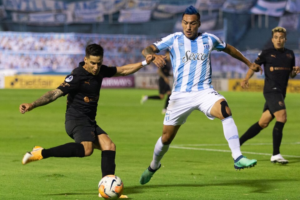 Partido parejo en el José Fierro. (Fuente: Fotobaires)