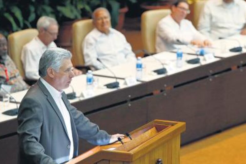 El presidente de Cuba, Miguel Díaz-Canel, saludó este domingo el "nuevo rumbo" que eligió el pueblo estadounidense en las elecciones del 3 de noviembre.