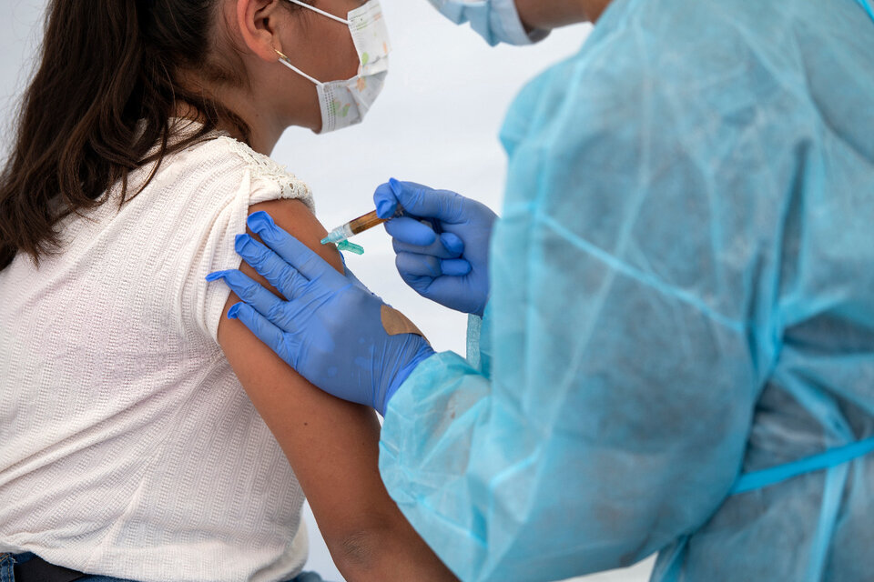 "La aplicación de ninguna vacuna contra la Covid va a ser obligatoria", adelantó Carla Vizzotti. (Fuente: EFE)