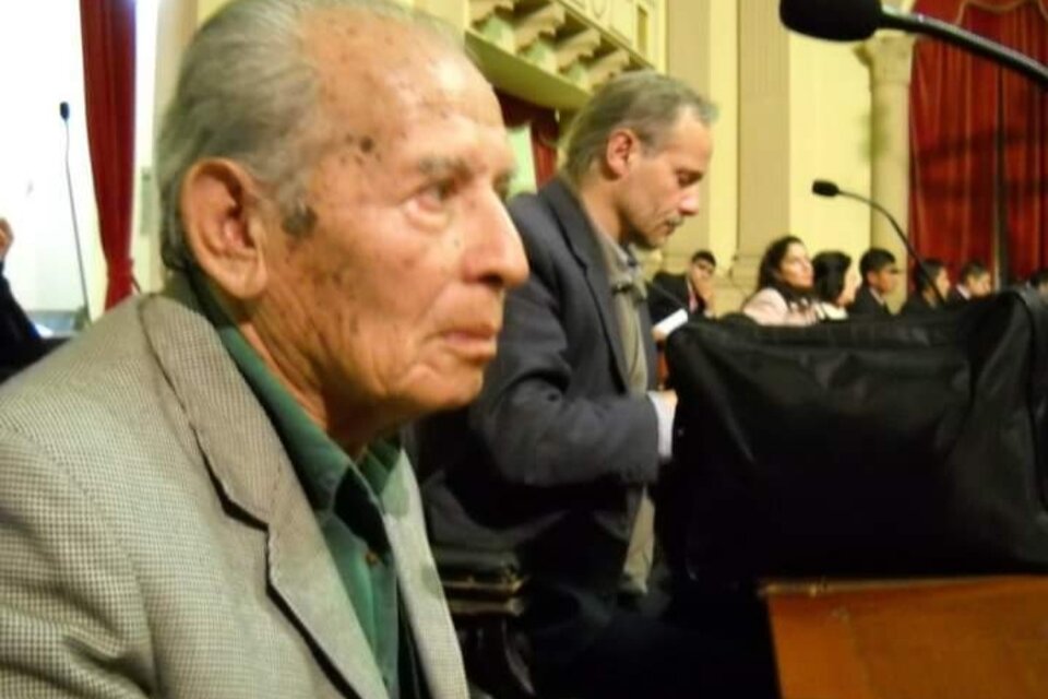 Damián Mendoza en un homenaje en la Legislatura 
