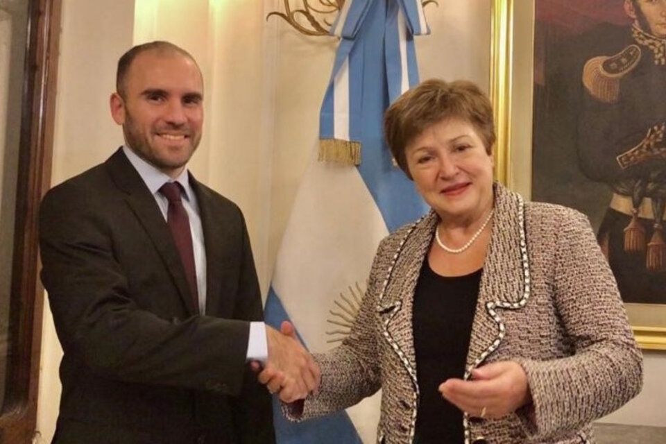 El ministro de Economía, Martín Guzmán, con la directora gerente del Fondo Monetario, Kristalina Georgieva. (Fuente: Télam)