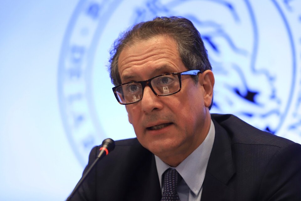 Miguel Pesce, presidente del Banco Central, elevó la tasa para acompañar el alza de la inflación.
