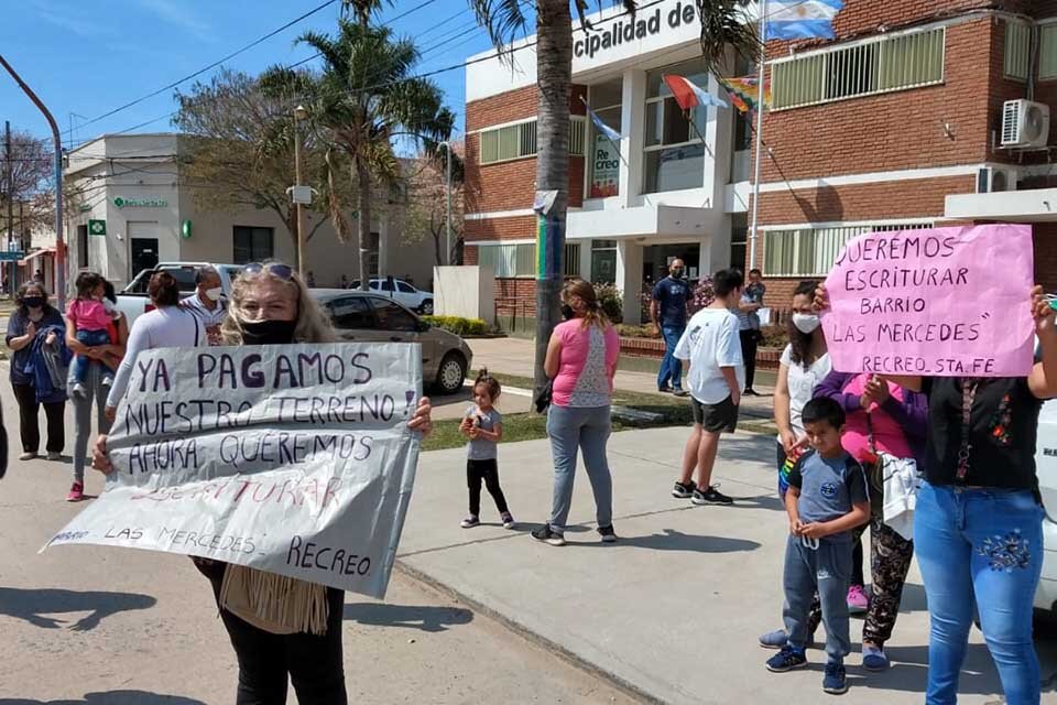 La estafa también alcanza a 200 familias que no pueden escriturar. (Fuente: Gentileza Aire de Santa Fe)