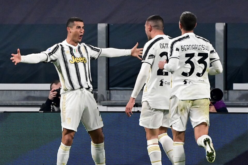Cristiano Ronaldo aportó un nuevo doblete para la Juve. (Fuente: AFP)