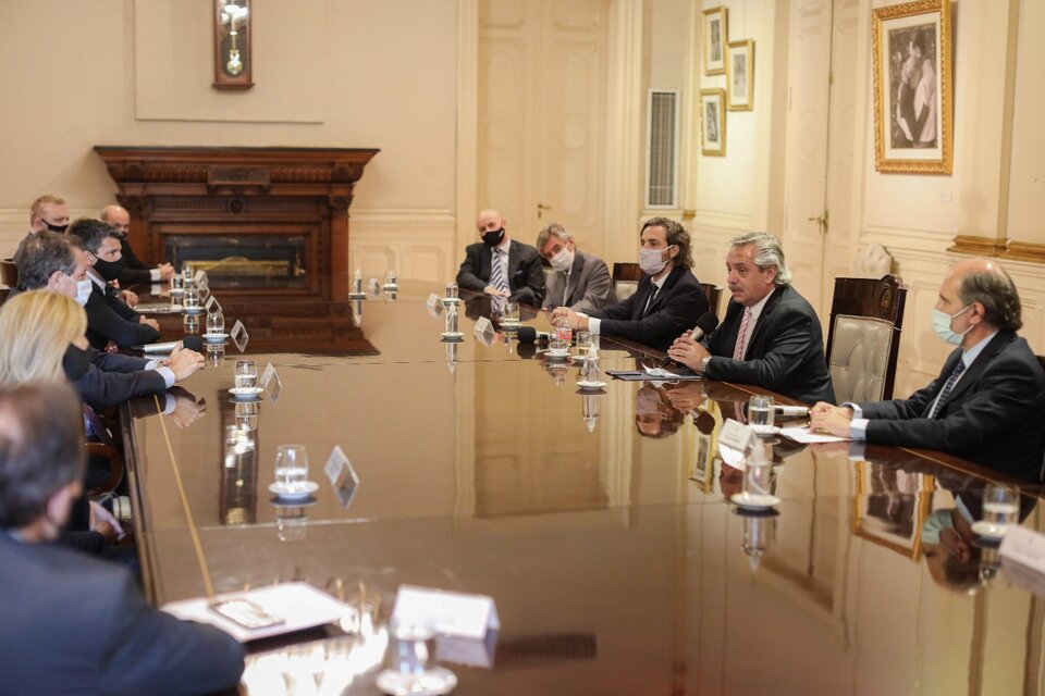El presidente Alberto Fernández con los principales banqueros del sistema. (Fuente: Télam)