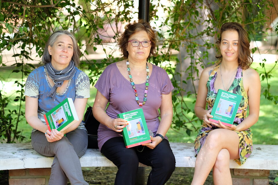 María José Punte, Nora Domínguez y Laura Arnés, directoras de la colección