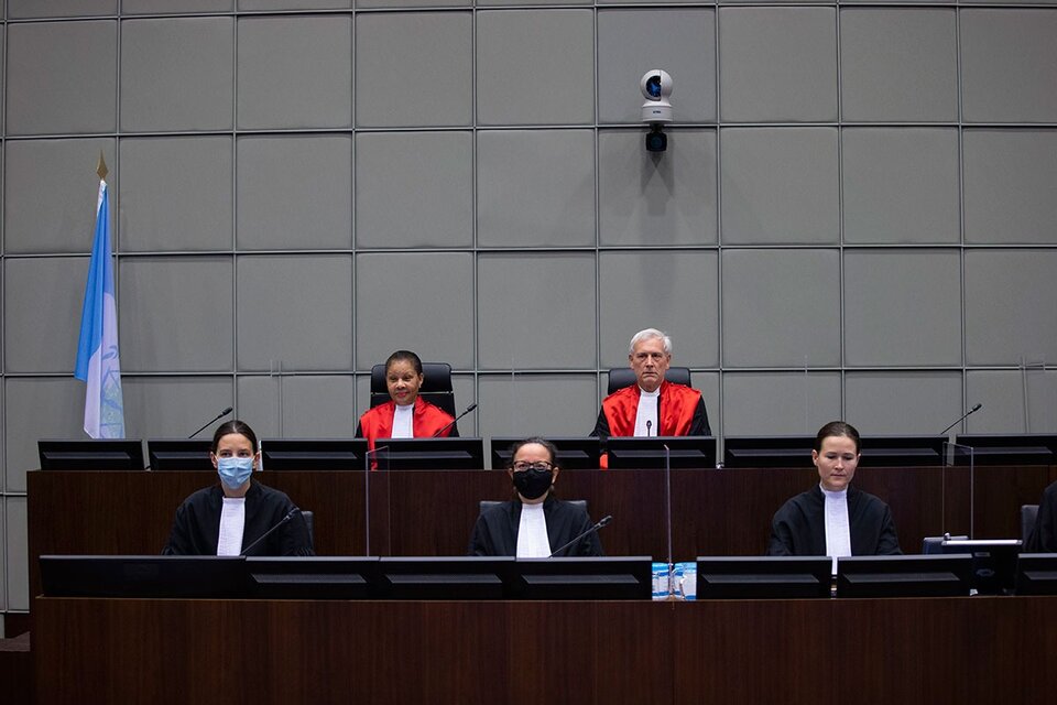 Los jueces del Tribunal Especial para el Líbano anucian la condena del asesino de Hariri. (Fuente: AFP)