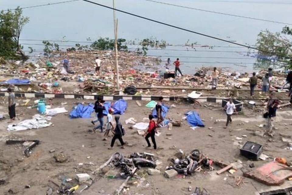 En 2004 se produce en Indonesia una de las mayores catástrofes de la historia: el tsunami que le costó la vida a más de 250 mil personas. 