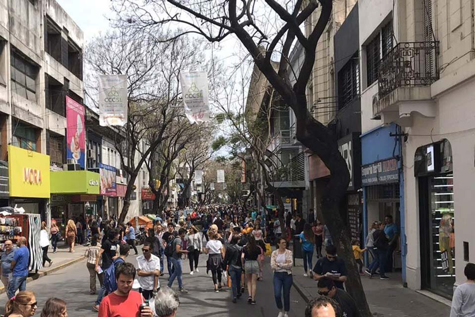 La experimentación peatonal de calle San Luis arrancó en octubre de 2019.