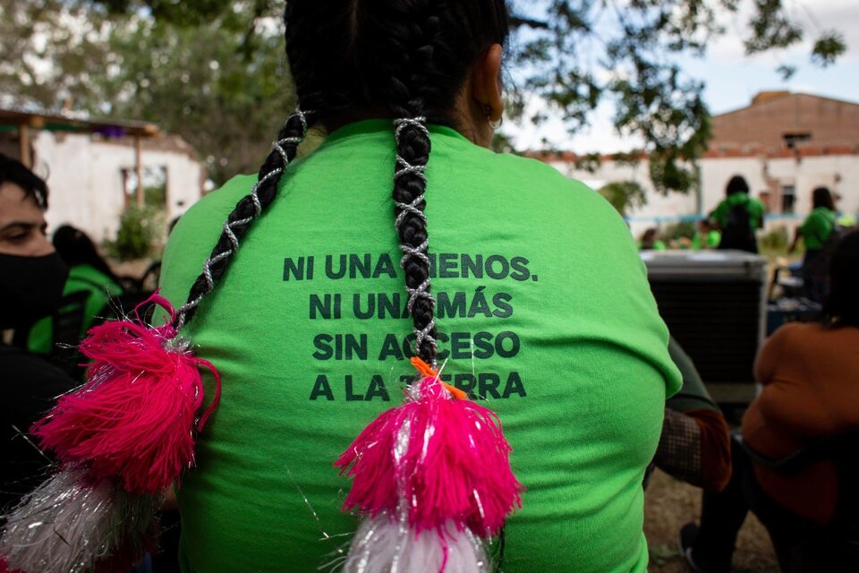 La Unión de Trabajadores de la Tierra creó, en el corredor hortícola del Gran La Plata, el primer refugio para mujeres rurales víctimas de la violencia de género. 
