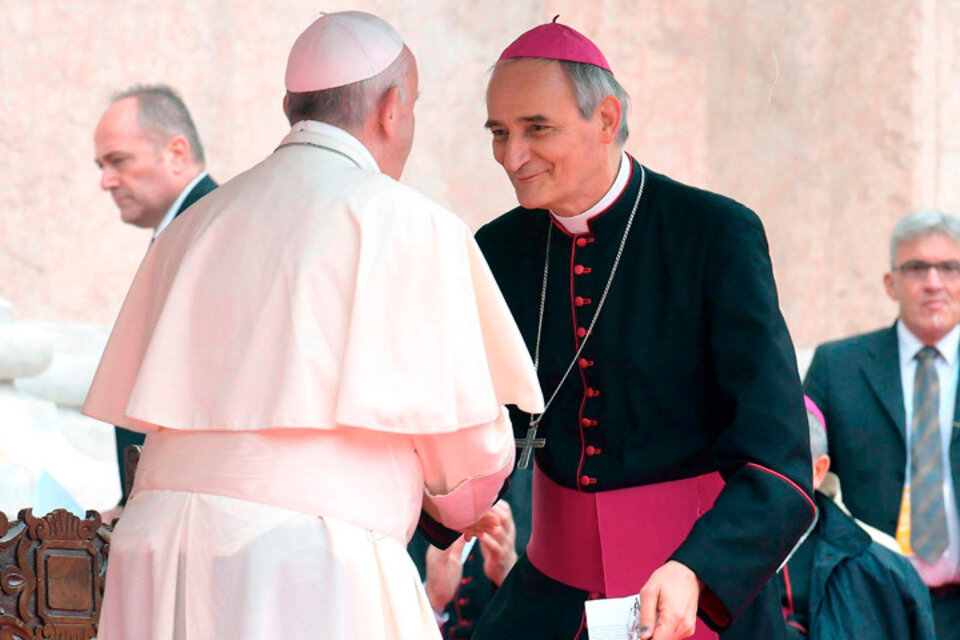 Matteo Zuppi, otro cardenal cercano al Papa, contagiado de coronavirus. (Fuente: AFP)