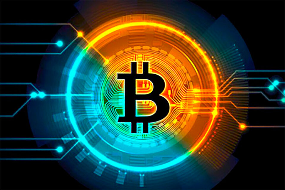 La criptomoneda Bitcoin superó un pico de 29 mil dólares en la última jornada del año 2020.