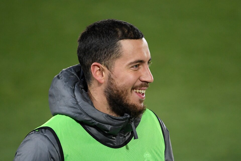 "Me gustaría encontrarme con Riquelme", dijo el belga Hazard  (Fuente: AFP)