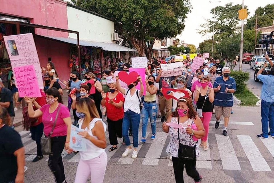 La marcha en Tartagal convocó a cientos de personas 